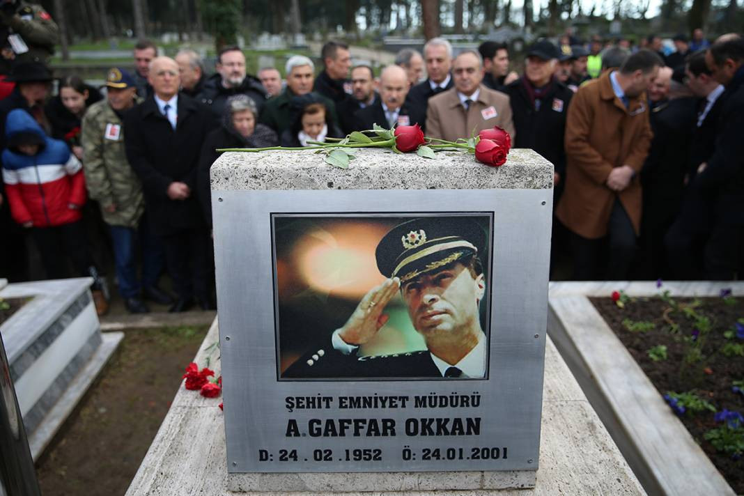 Şehit Emniyet Müdürü Ali Gaffar Okkan için Sakarya ve Diyarbakır'da anma töreni - Resim: 11